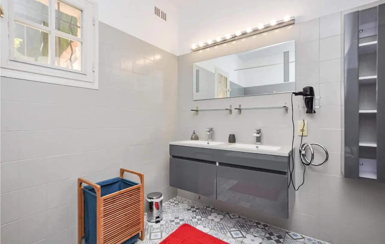 Holiday home Awesome Home In Fayence With Kitchen France