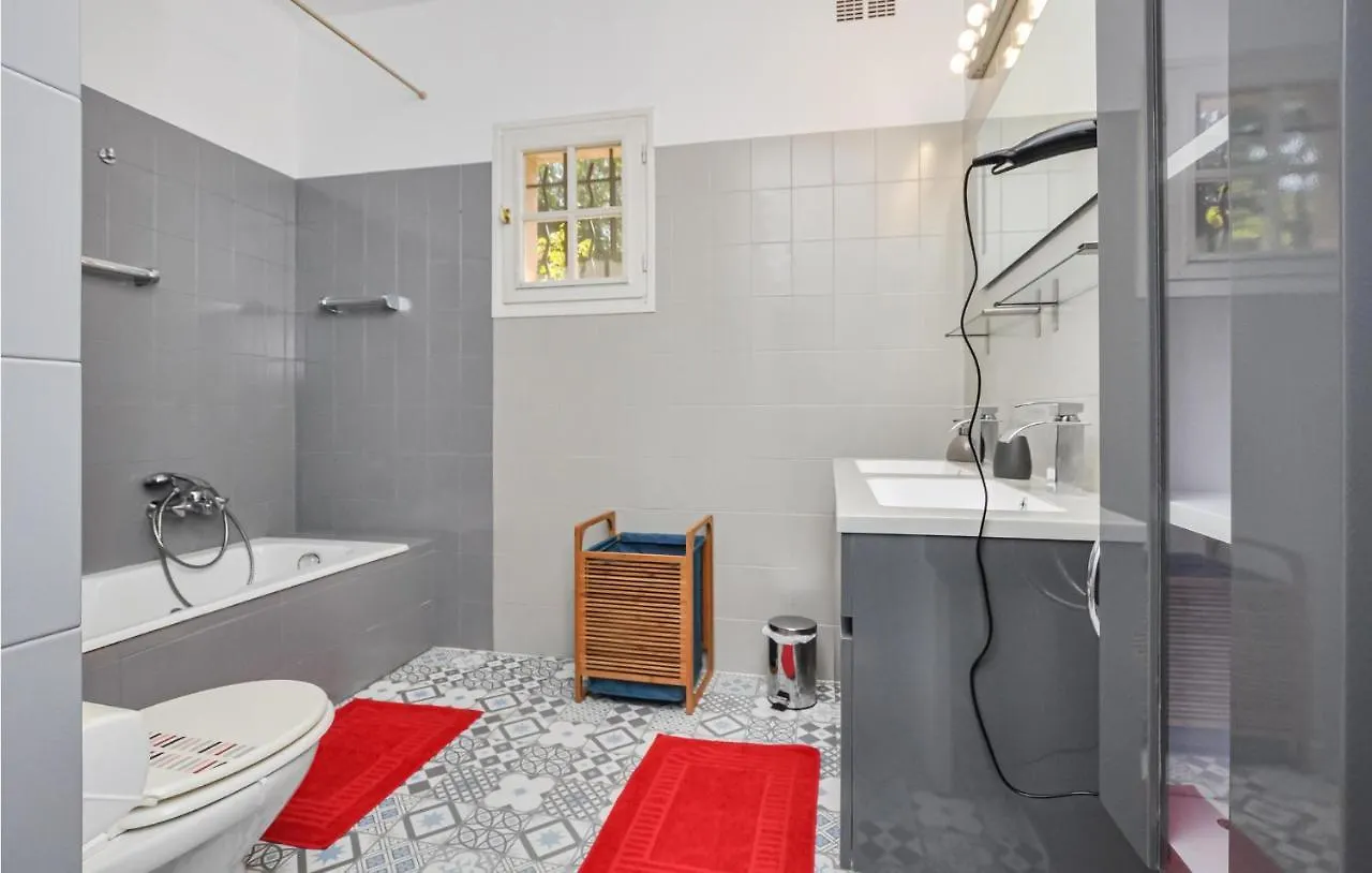 Holiday home Awesome Home In Fayence With Kitchen