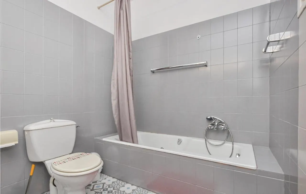 Awesome Home In Fayence With Kitchen 0*,